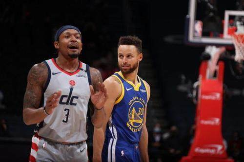 安卓APP-比尔腿筋伤势归期未定 得分王已是库里囊中之物？